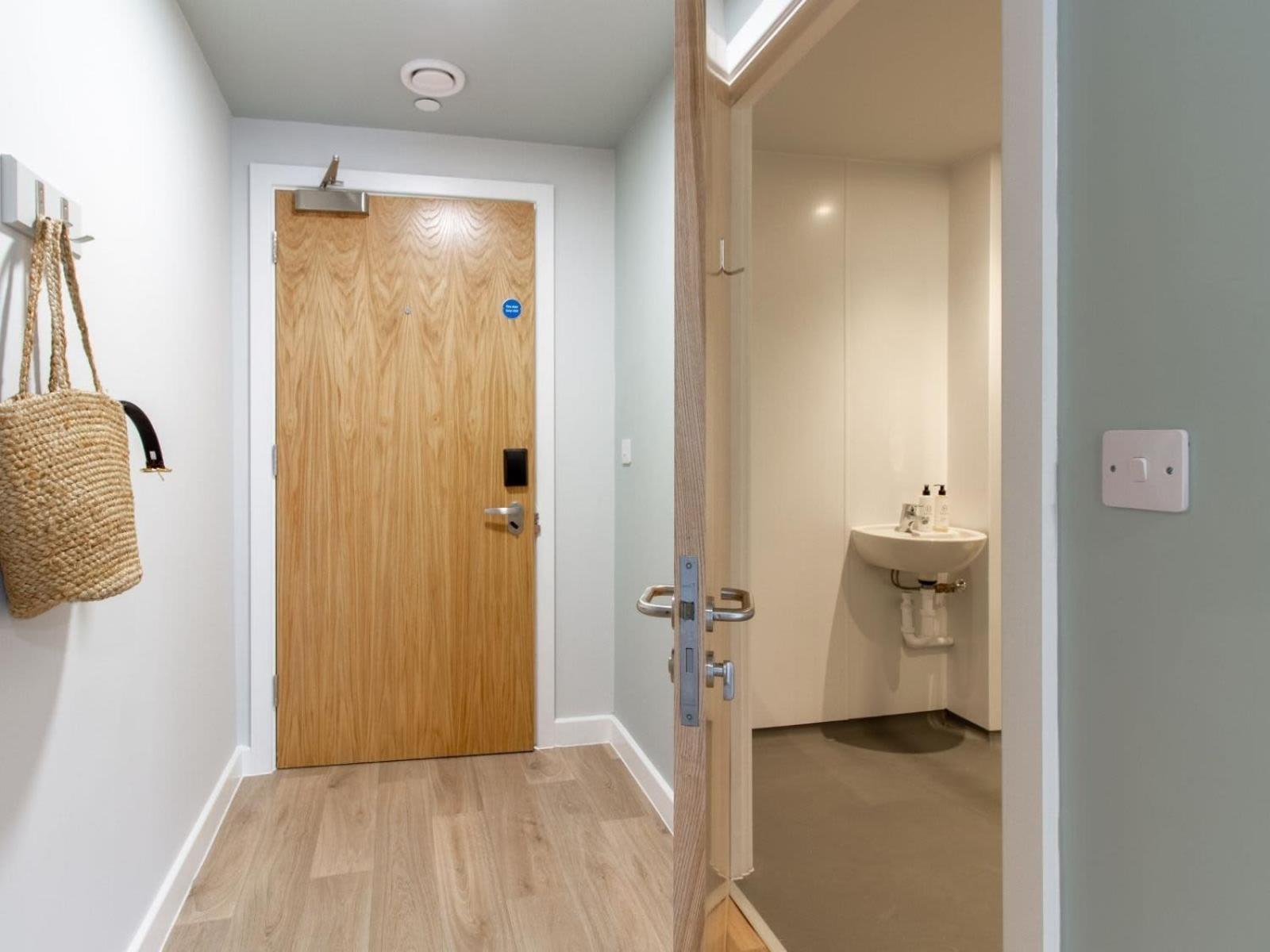 For Students Only - The Refinery In Leeds Apartment Leeds  Exterior photo